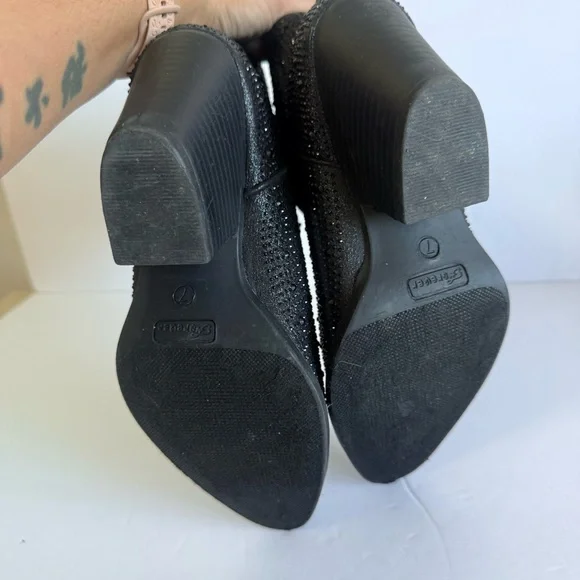 Forever Black Rhinestone Western Cowgirl Ankle Boots Studded Size 7 - Picture 5 of 7